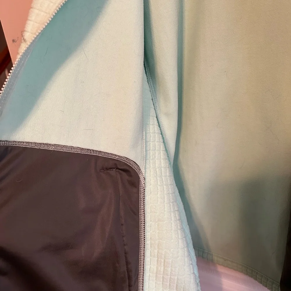 Woman’s Mint Green Fleece Jacket with Hunter Green Accents - Picture 3 of 12